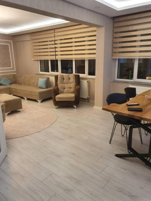 Muekemmel Konumda Luex Family Concept Daire Apartment Сивас Екстериор снимка